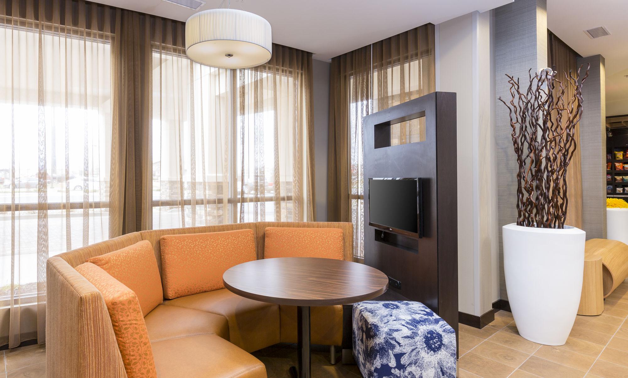 Hotel Courtyard By Marriott Bismarck North Esterno foto