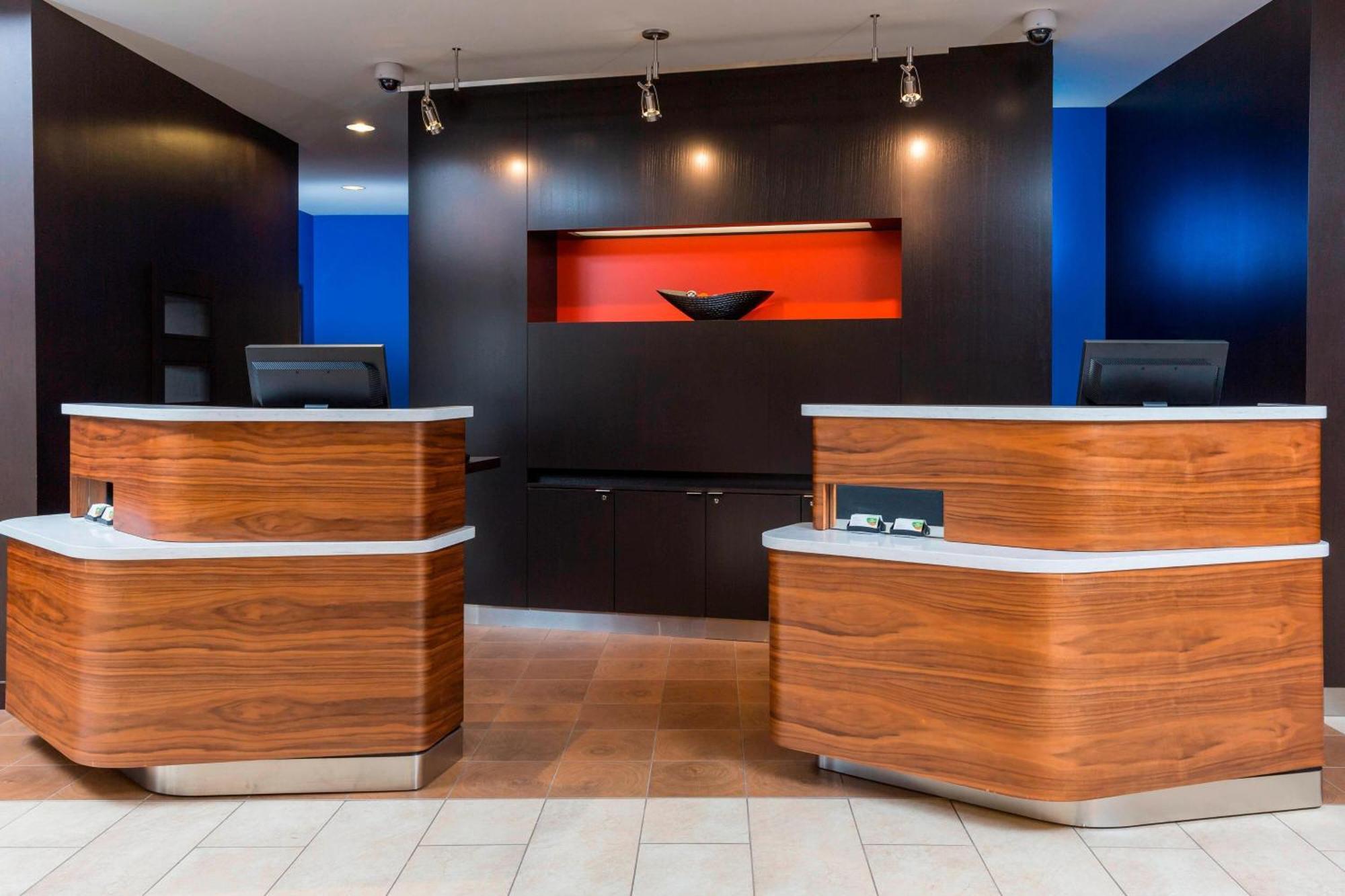Hotel Courtyard By Marriott Bismarck North Esterno foto
