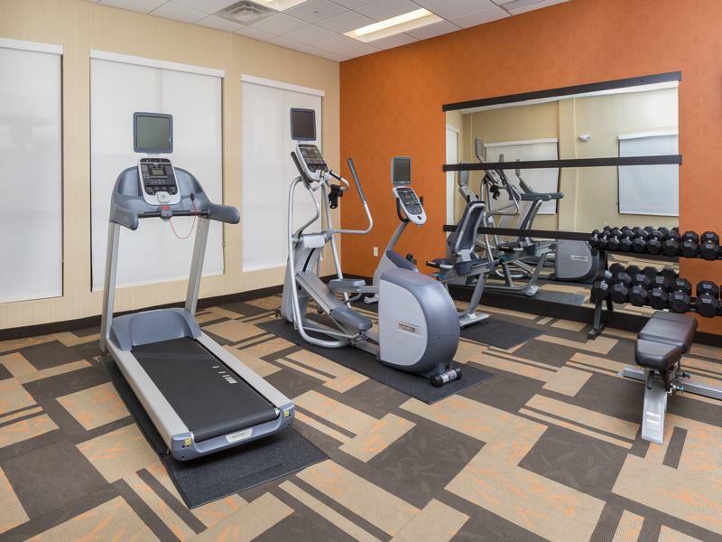 Hotel Courtyard By Marriott Bismarck North Esterno foto